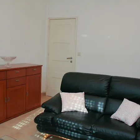 With 2 Bedrooms In Cascais, With Wonderful Sea View, Balcony Apartment
